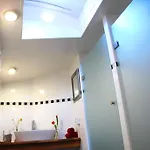 아파트 Boathotel Seven