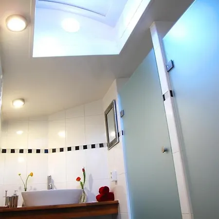 Апартаменты Boathotel Seven